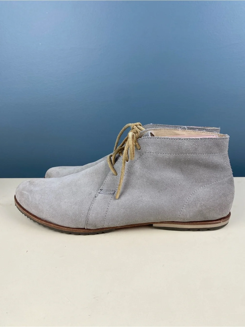 Sorel Chukka Boots Mens 10 Gray Suede Lace Up Minimalist Desert Ankle Boots